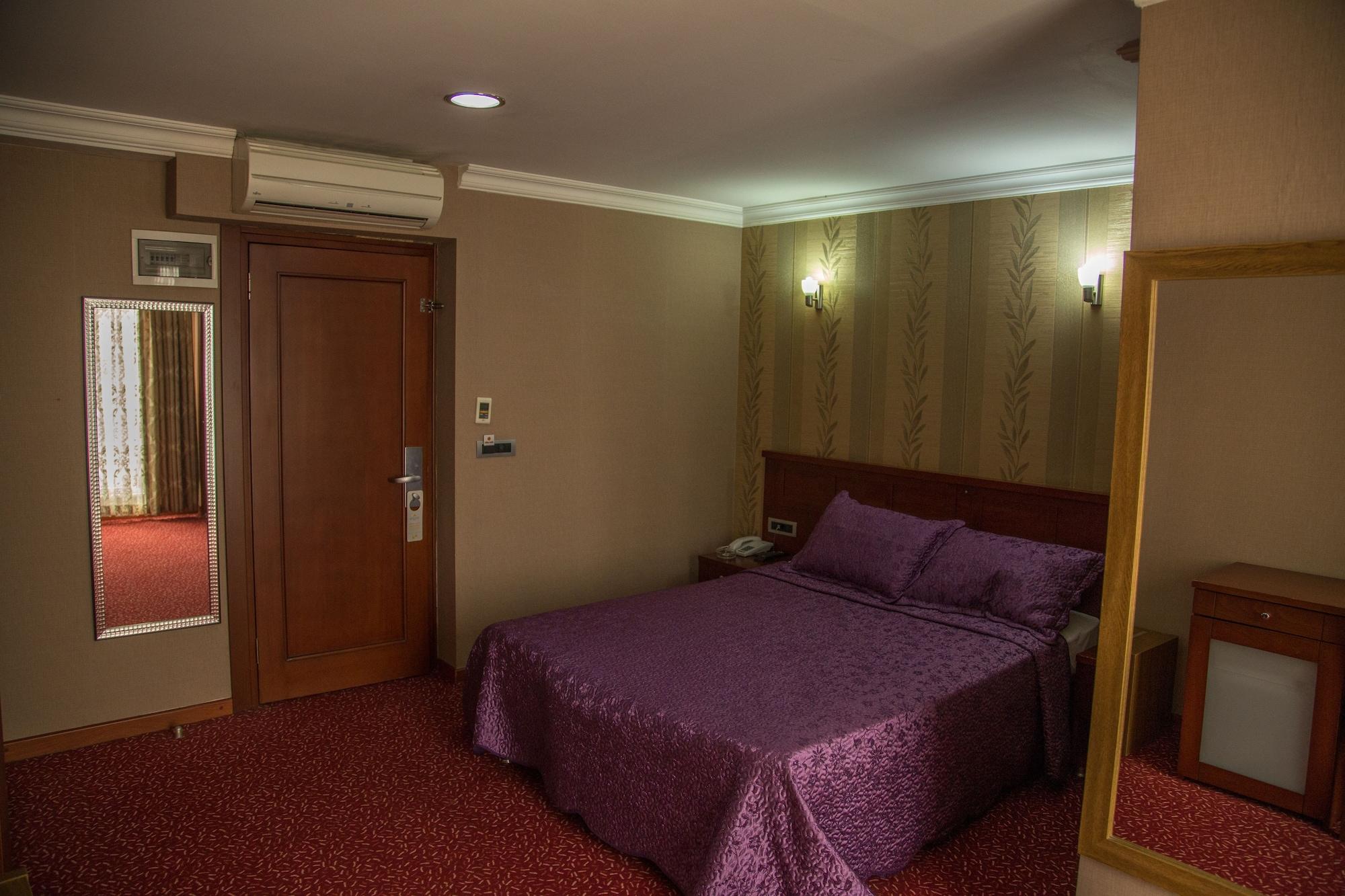 Grand Merin Airport Hotel Истанбул Екстериор снимка