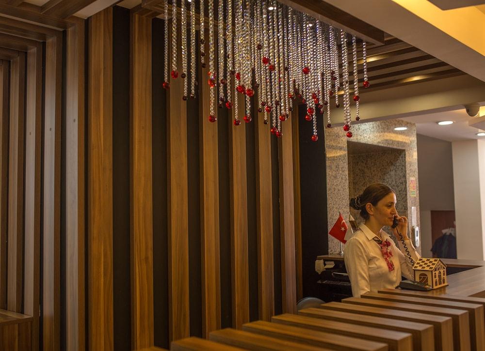 Grand Merin Airport Hotel Истанбул Екстериор снимка