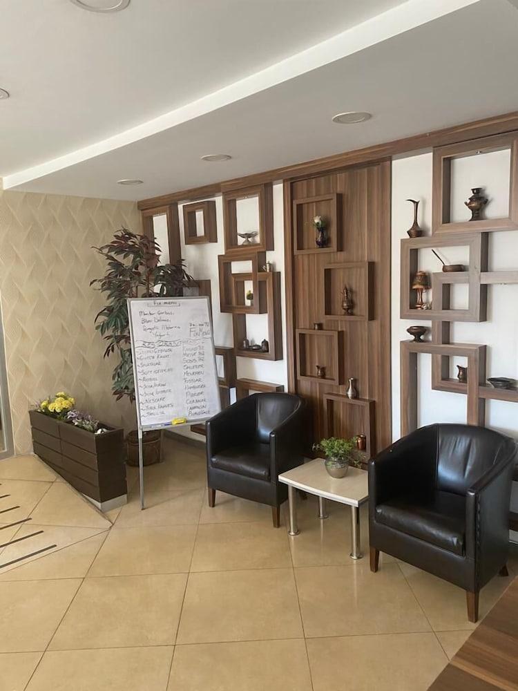 Grand Merin Airport Hotel Истанбул Екстериор снимка