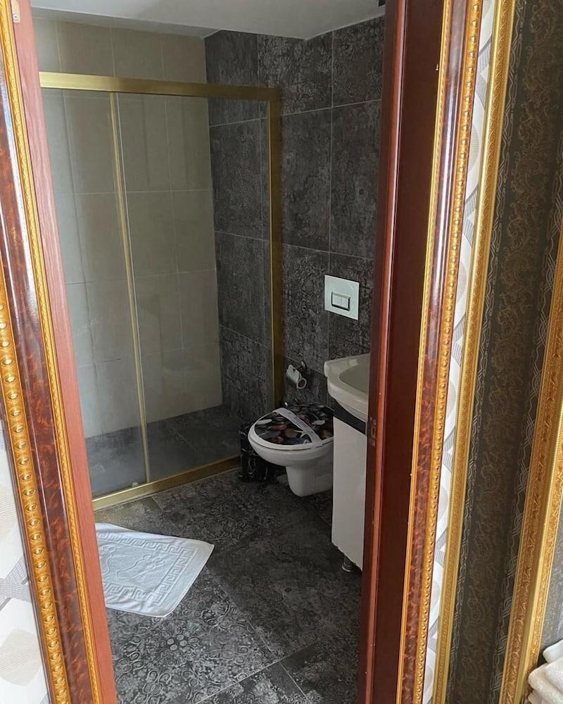 Grand Merin Airport Hotel Истанбул Екстериор снимка