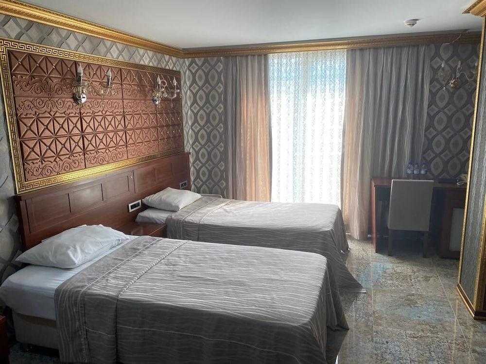 Grand Merin Airport Hotel Истанбул Екстериор снимка