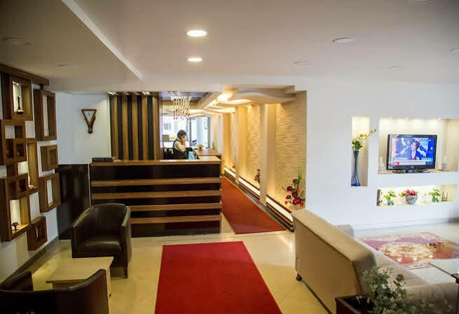 Grand Merin Airport Hotel Истанбул Екстериор снимка