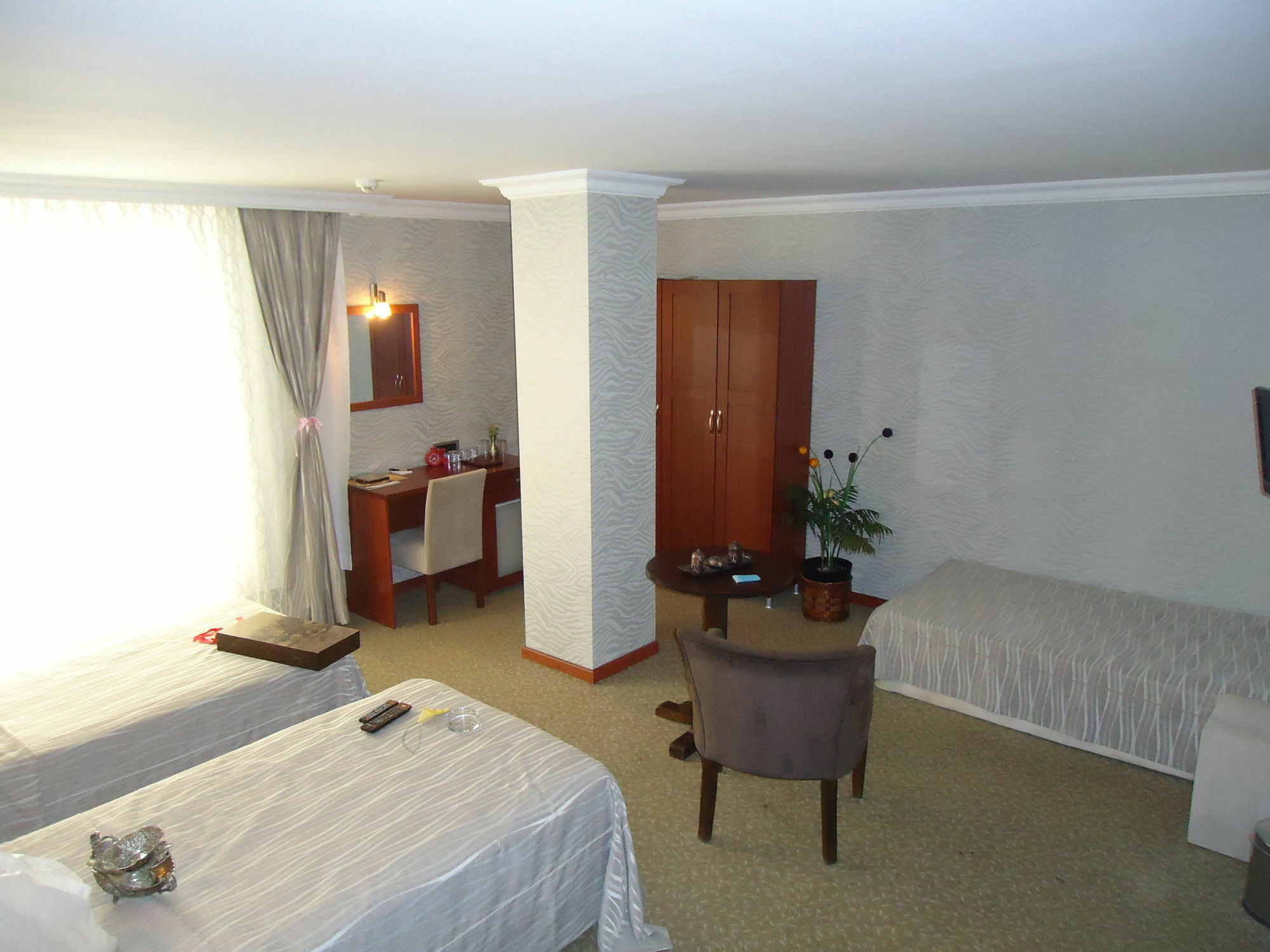 Grand Merin Airport Hotel Истанбул Екстериор снимка