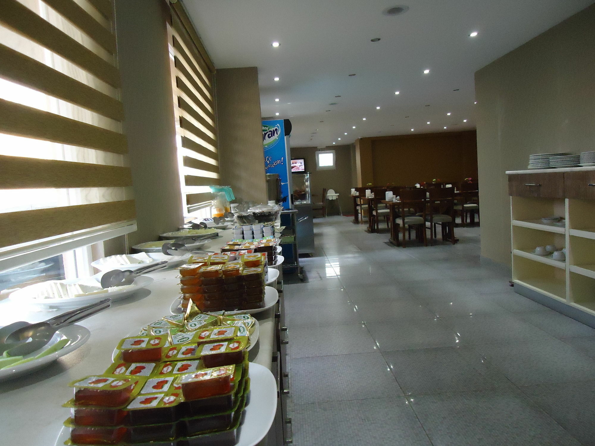 Grand Merin Airport Hotel Истанбул Екстериор снимка