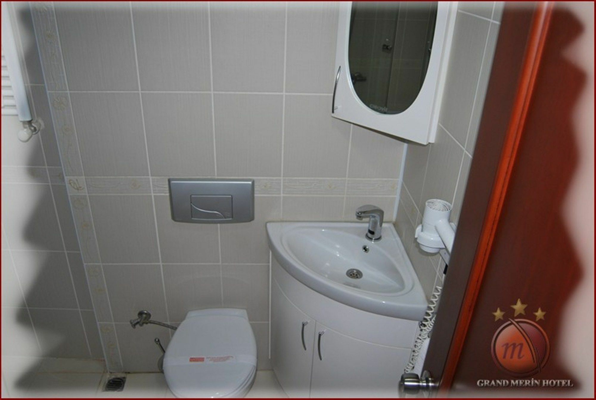 Grand Merin Airport Hotel Истанбул Екстериор снимка
